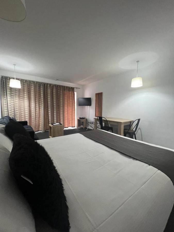 לוור האט Asure Green Gables Motel מראה חיצוני תמונה
